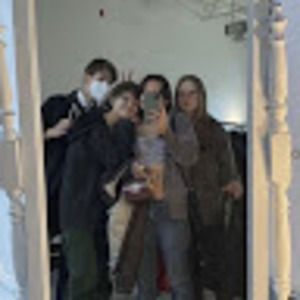 Meet your Posher, Leo